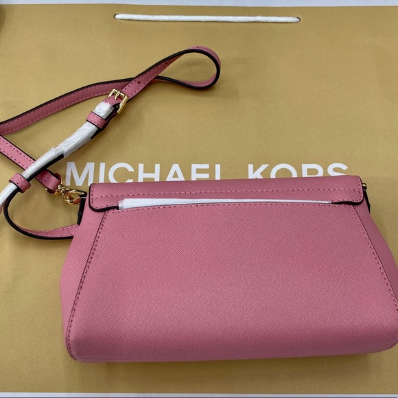 NEW MICHAEL KORS PINK CROSSBODY BAG! - Picture 2 of 3